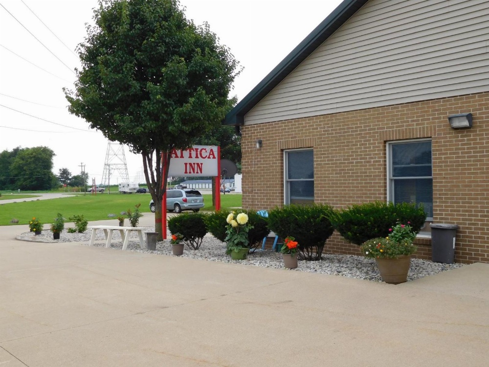 Attica Inn